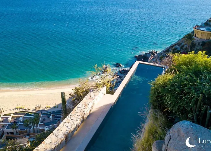 Villa Pedregal Waterfront - Heated Pool & Views