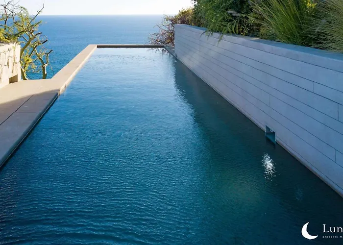 Villa Pedregal Waterfront - Heated Pool & Views *